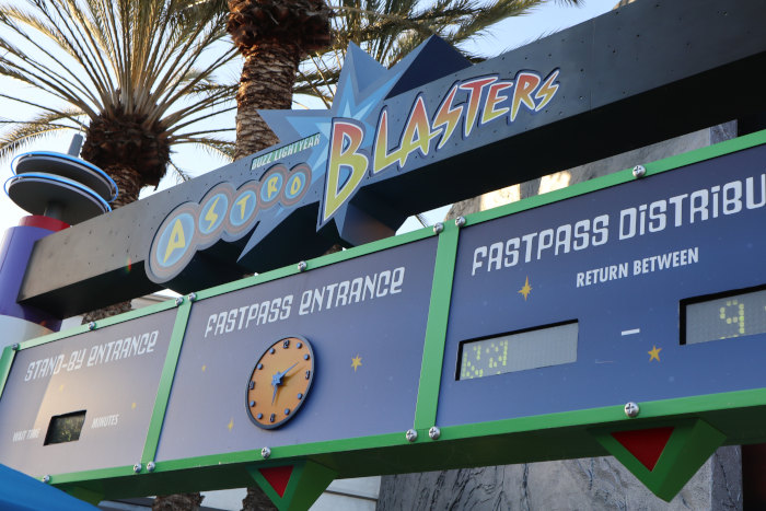 5 Tips for a High Score on Buzz Lightyear Astro Blasters
